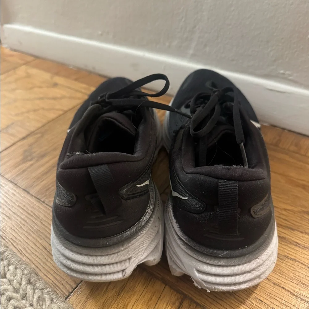 Hoka One One Bondi 8 Running Shoes Size 8 B Black Athletic Sneakers - Picture 7 of 8